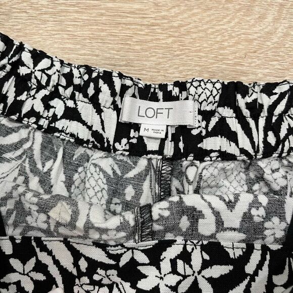 Loft Pineapple Shorts Women's Medium White Black Hawaiian Sunsets Escape Bottom - Picture 4 of 6